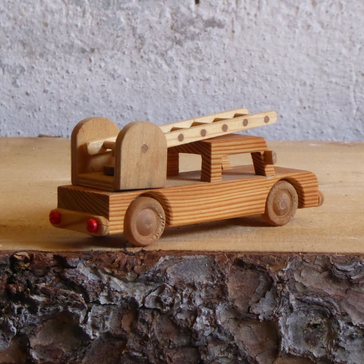 Liten Handgjord Brandbil - Väderstads Leksaker