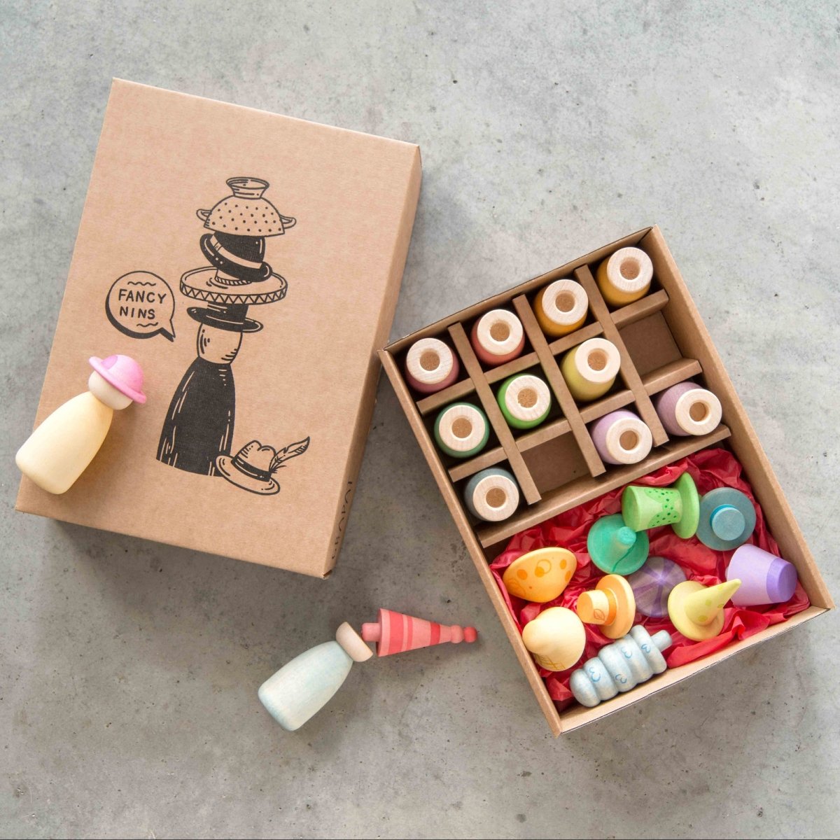 Träfigurer med hattar - Väderstads Leksaker