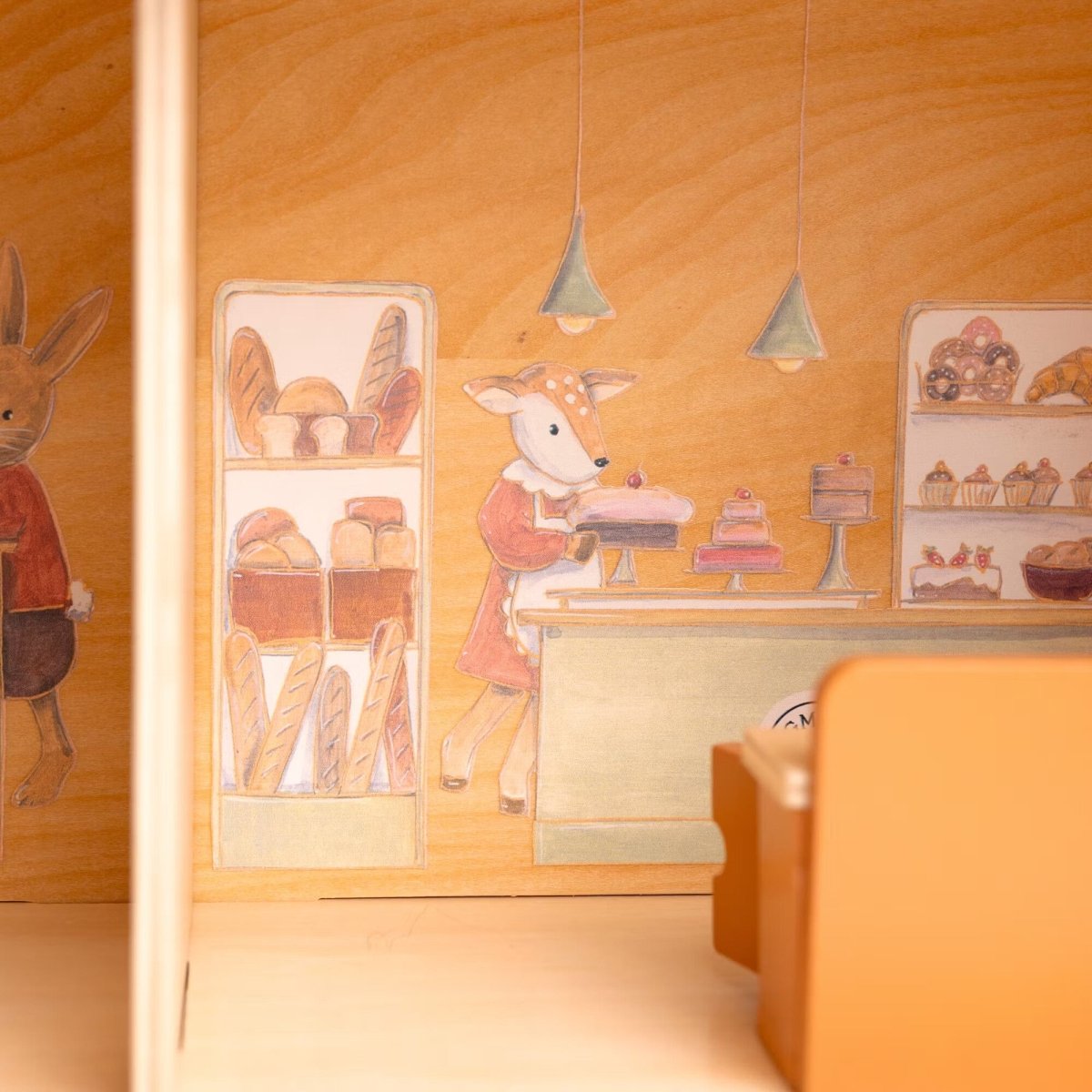 Café & bageri i trä med möbler och två Minifriends - Väderstads Leksaker