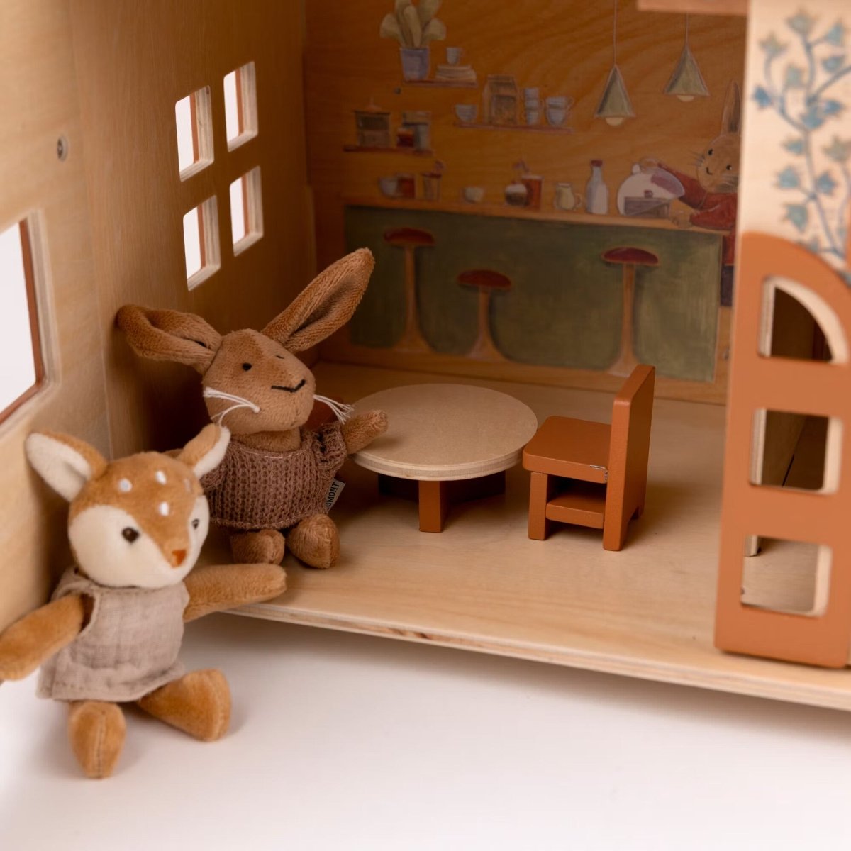 Café & bageri i trä med möbler och två Minifriends - Väderstads Leksaker