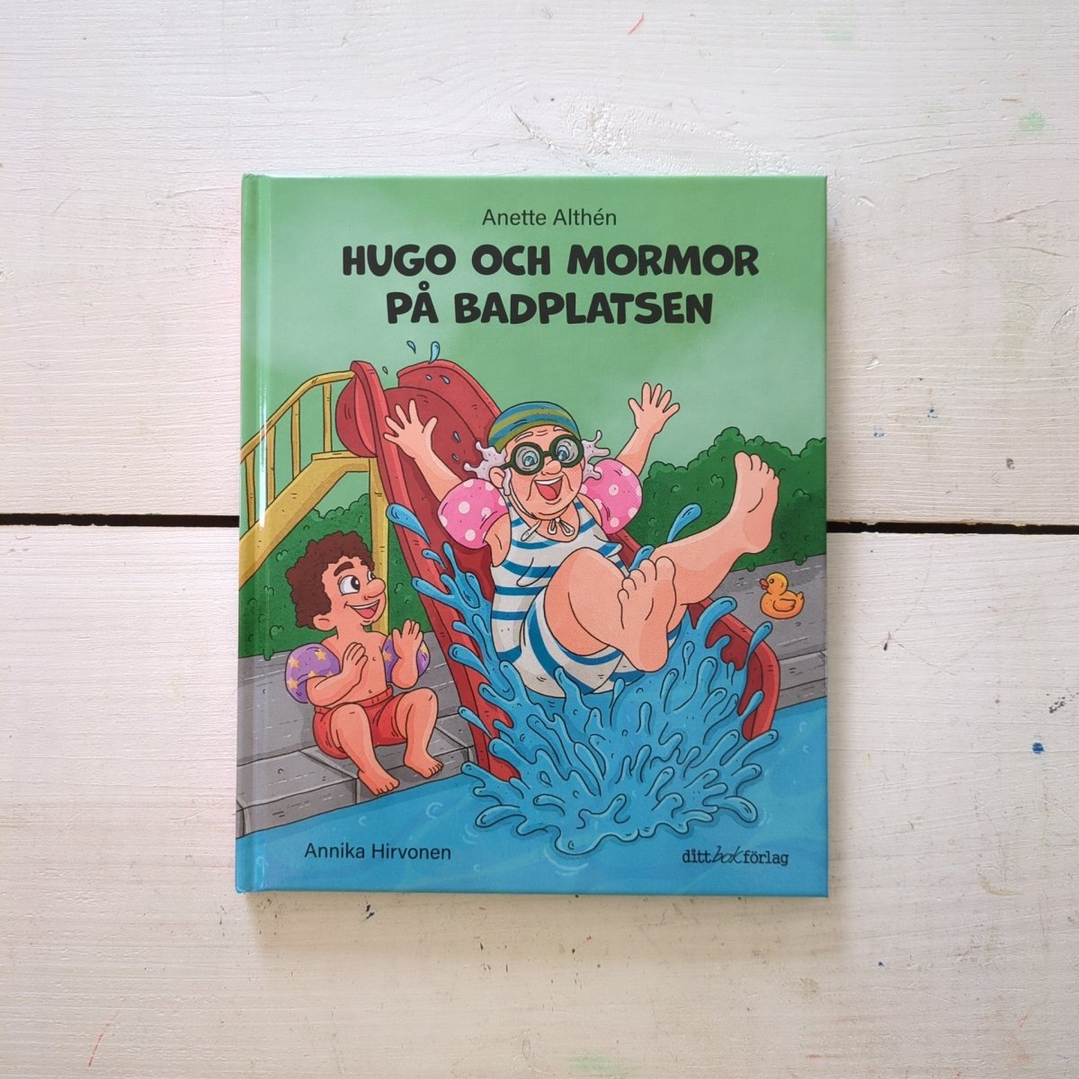 Hugo och Mormor - Böcker med lokal anknytning - Väderstads Leksaker