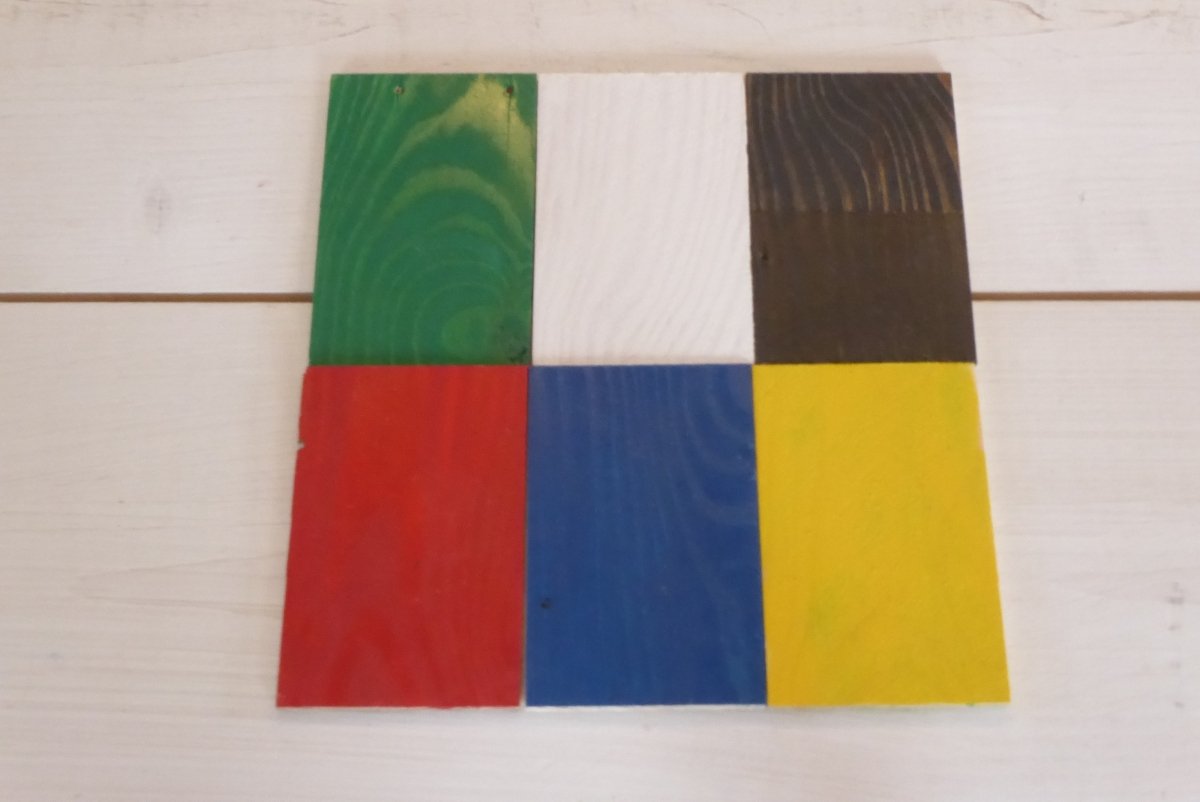 Personlig Träbil med egen text - Handgjord av Lokalt Virke - Väderstads Leksaker