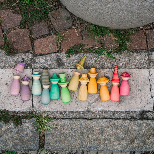 Träfigurer med hattar - Väderstads Leksaker